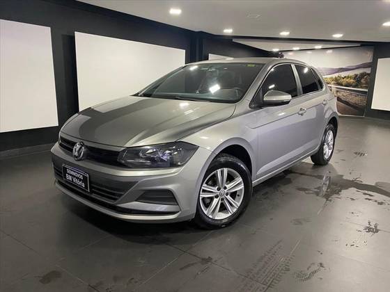 VOLKSWAGEN POLO 1.0 MPI TOTAL FLEX MANUAL VOLKSWAGEN POLO 1.0 MPI TOTAL FLEX MANUAL